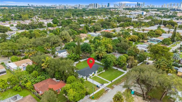 1445 NE 147th St, Miami, FL 33161