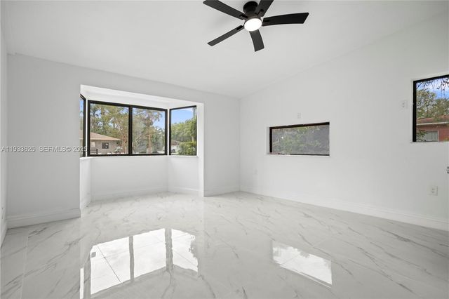 1445 NE 147th St, Miami, FL 33161