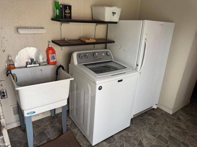 8233 Wilson Drive, Shelby Twp, MI 48316