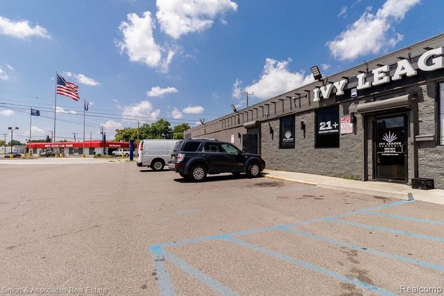465 S Schaefer Highway, Detroit, MI 48217
