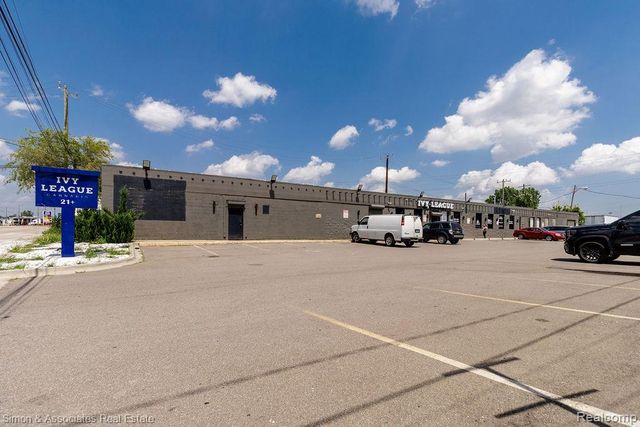 465 S Schaefer Highway, Detroit, MI 48217