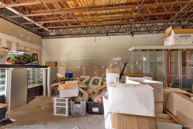 465 S Schaefer Highway, Detroit, MI 48217