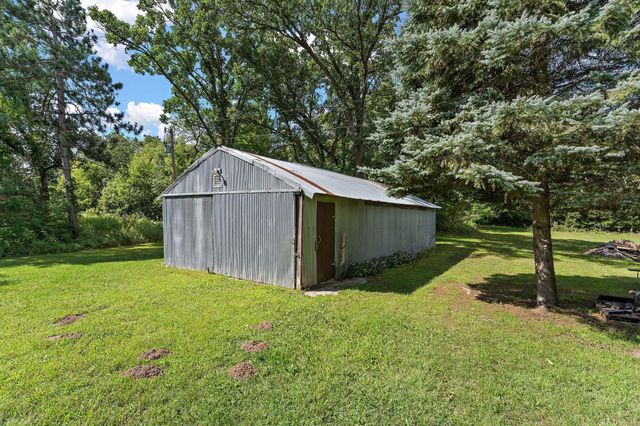28564 Zurich Street NE, North Branch, MN 55056