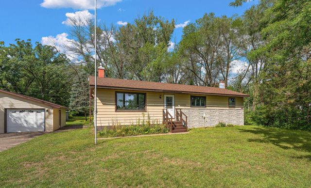 28564 Zurich Street NE, North Branch, MN 55056