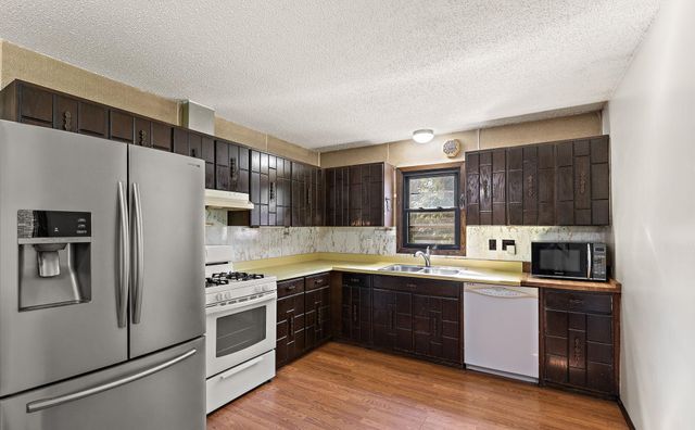 28564 Zurich Street NE, North Branch, MN 55056