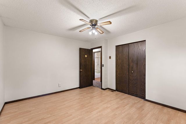 28564 Zurich Street NE, North Branch, MN 55056