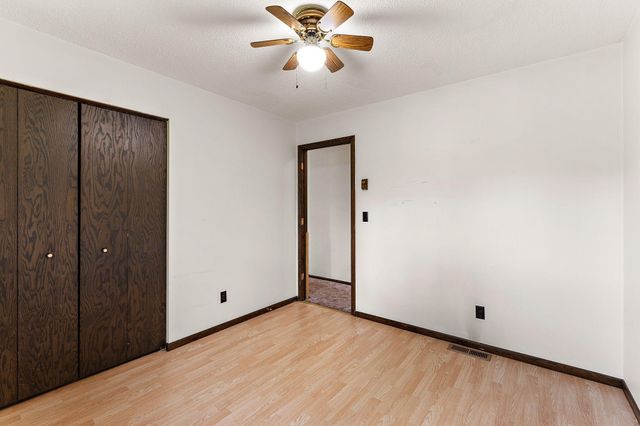28564 Zurich Street NE, North Branch, MN 55056