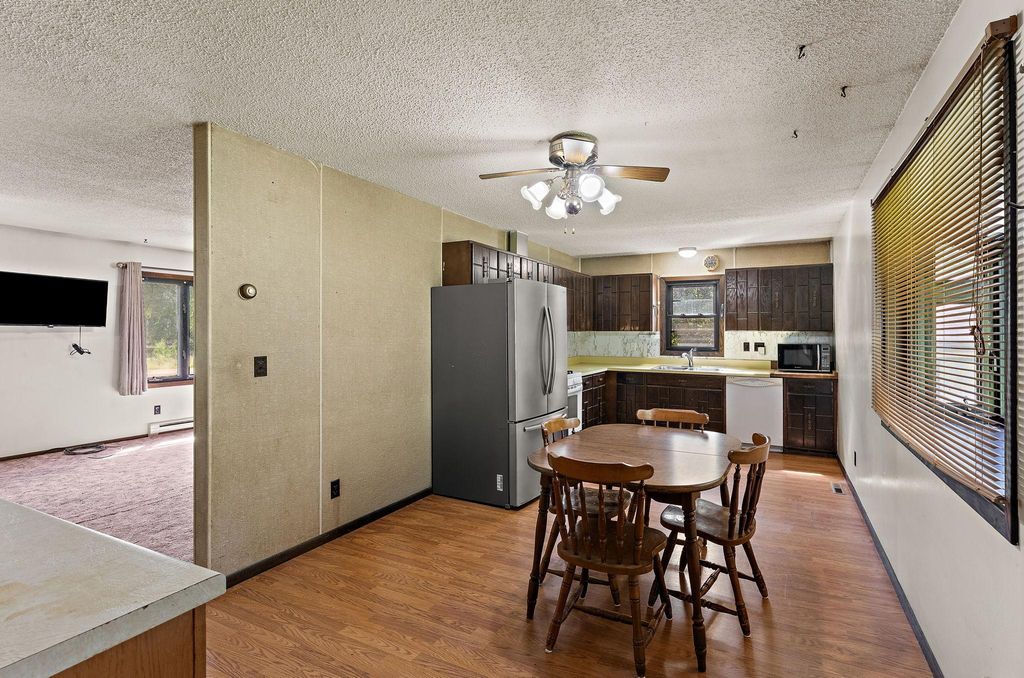 28564 Zurich Street NE, North Branch, MN 55056 — photo 3