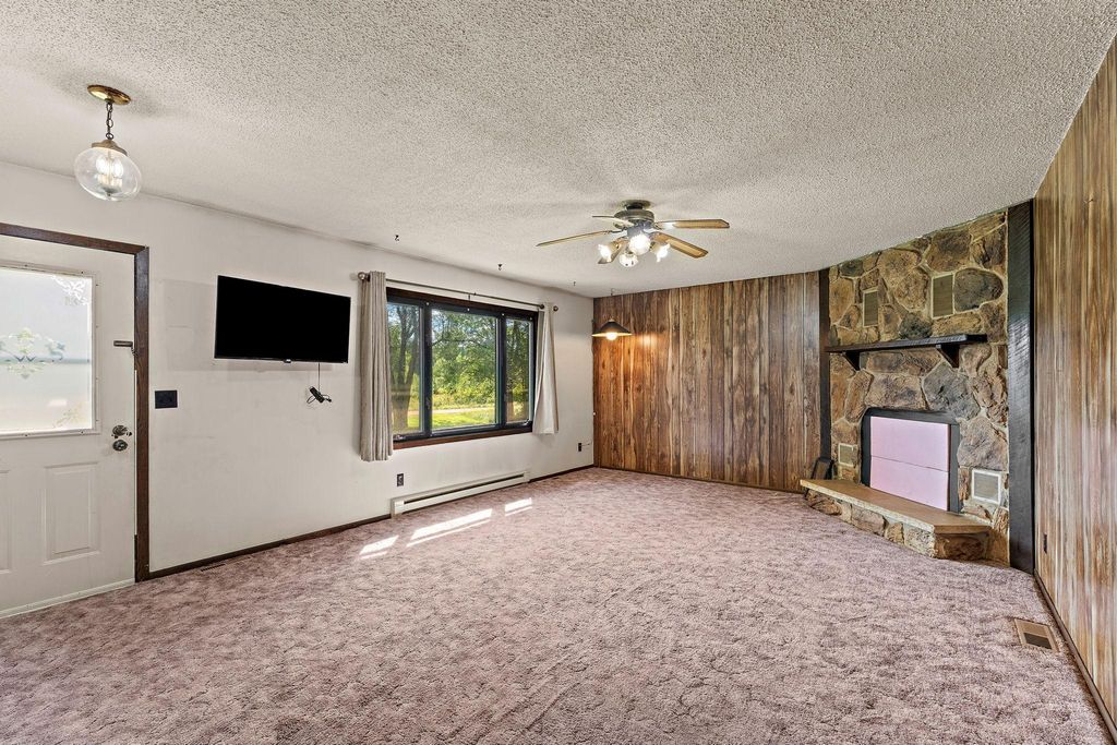 28564 Zurich Street NE, North Branch, MN 55056 — photo 5