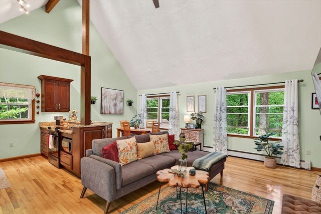 57 Sargent Rd, Westminster, MA 01473