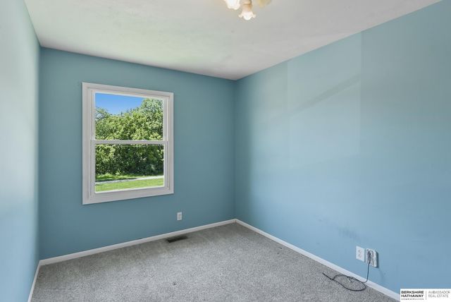 3823 N 88 Avenue, Omaha, NE 68134