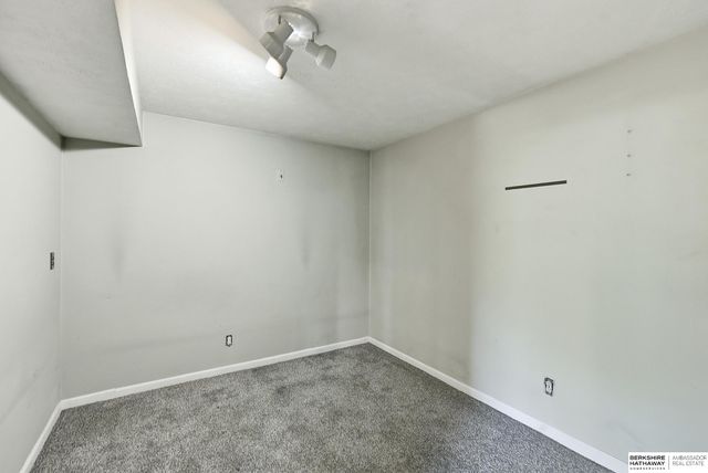3823 N 88 Avenue, Omaha, NE 68134
