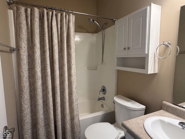 1341 Stoney Pointe Way, Avon, IN 46123