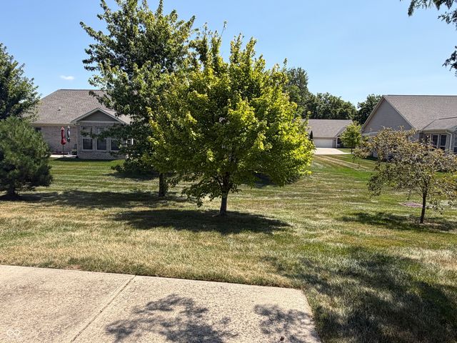 1341 Stoney Pointe Way, Avon, IN 46123
