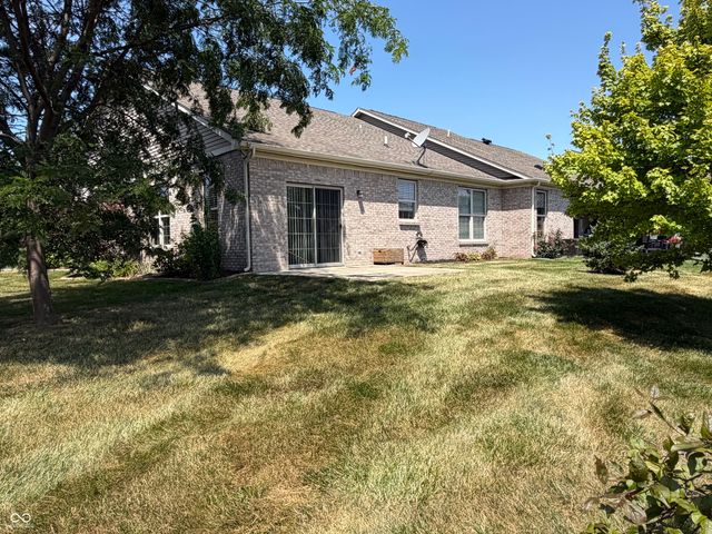 1341 Stoney Pointe Way, Avon, IN 46123