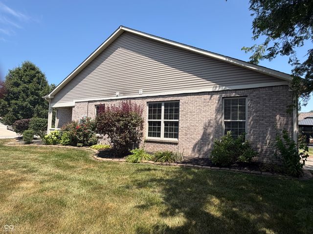 1341 Stoney Pointe Way, Avon, IN 46123