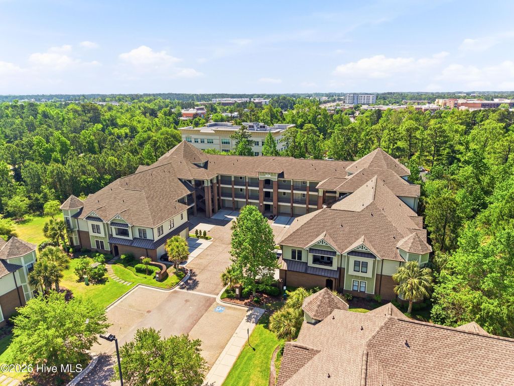 648 Village Park Drive 204, Wilmington, NC 28405