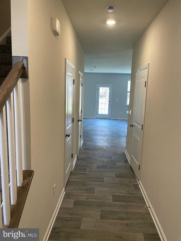 413 TEVIS ST, Winchester, VA 22601