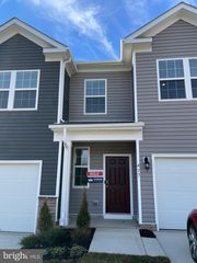 413 TEVIS ST, Winchester, VA 22601