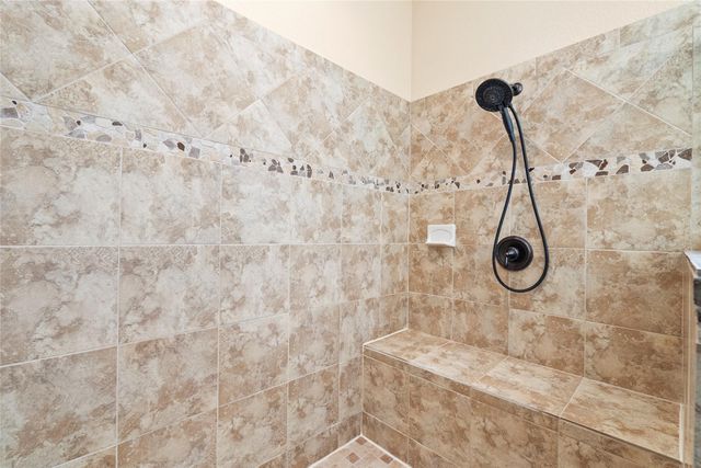 330 Arbors CIR, Elgin, TX 78621