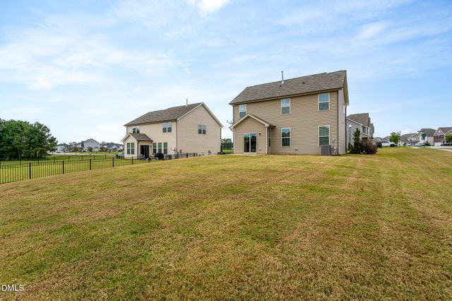 501 Golden Plum Lane, Zebulon, NC 27597