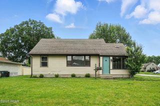 215 Blackburn Drive, Lima, OH 45805