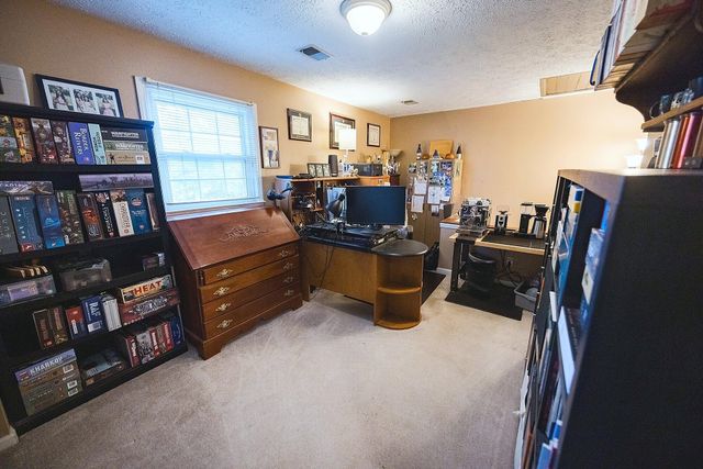 111 Lone Oak Drive, Nicholasville, KY 40356