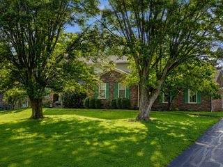 111 Lone Oak Drive, Nicholasville, KY 40356