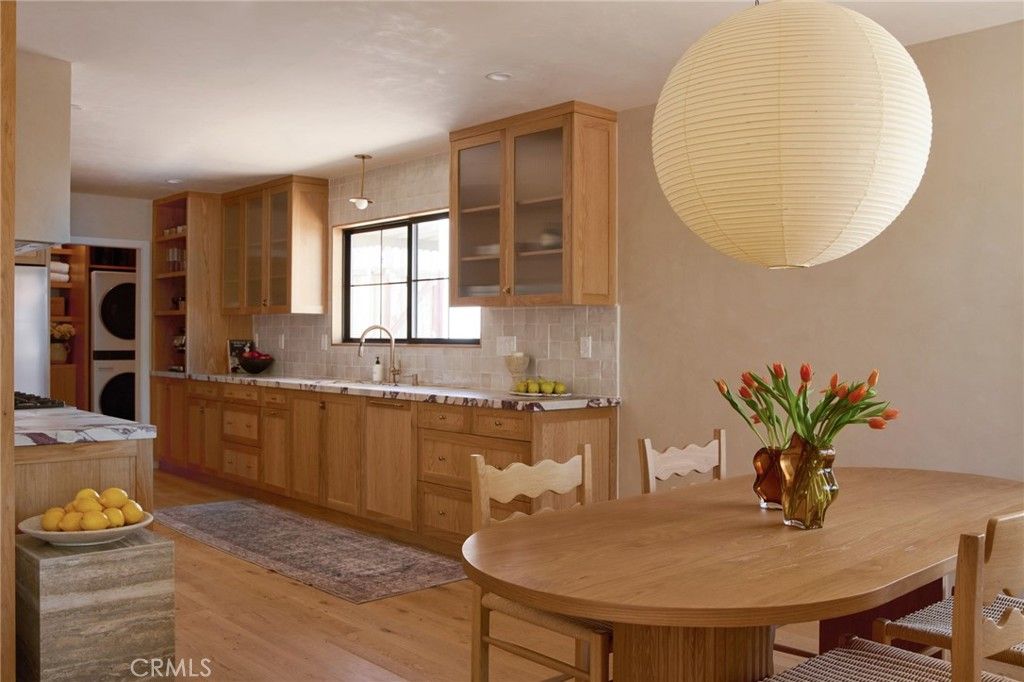 Image 13 of property listing at 4367 Rising Hill, Altadena, CA 91001