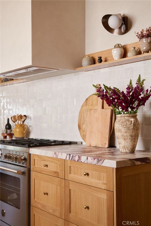 Image 19 of property listing at 4367 Rising Hill, Altadena, CA 91001