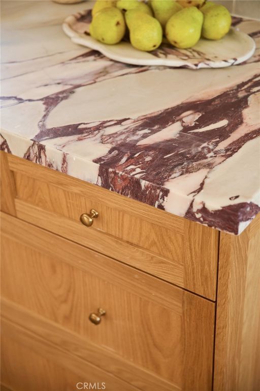 Image 22 of property listing at 4367 Rising Hill, Altadena, CA 91001