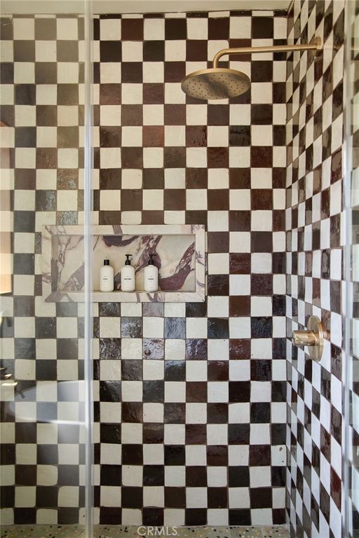 Image 29 of property listing at 4367 Rising Hill, Altadena, CA 91001