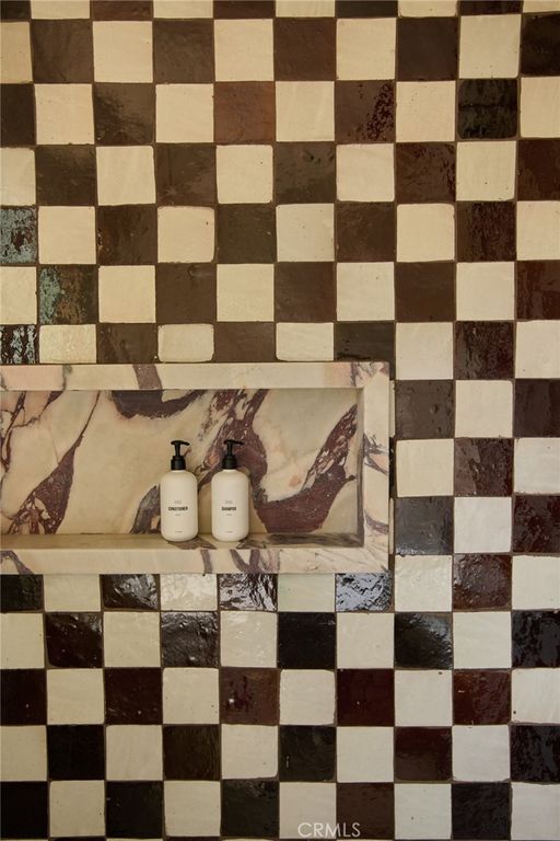 Image 30 of property listing at 4367 Rising Hill, Altadena, CA 91001