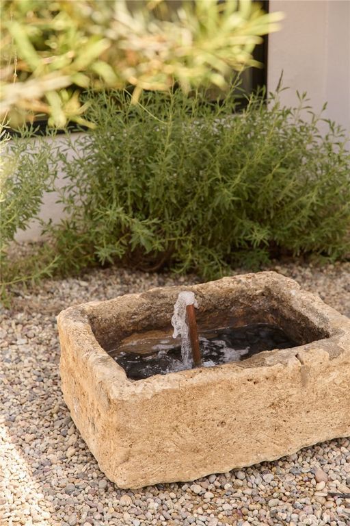 Image 50 of property listing at 4367 Rising Hill, Altadena, CA 91001