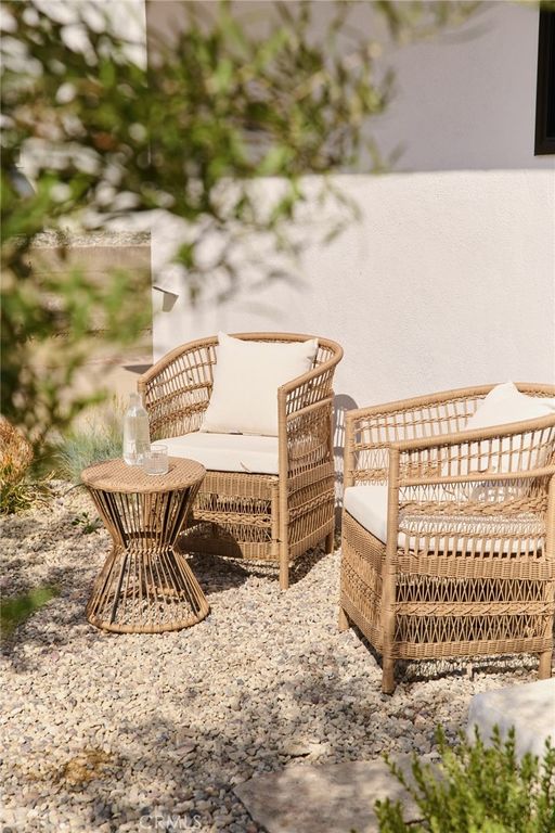 Image 51 of property listing at 4367 Rising Hill, Altadena, CA 91001