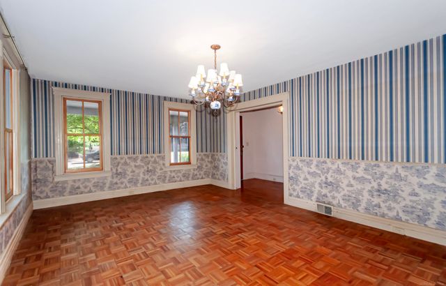 194 Moross Road, Grosse Pointe Farms, MI 48236