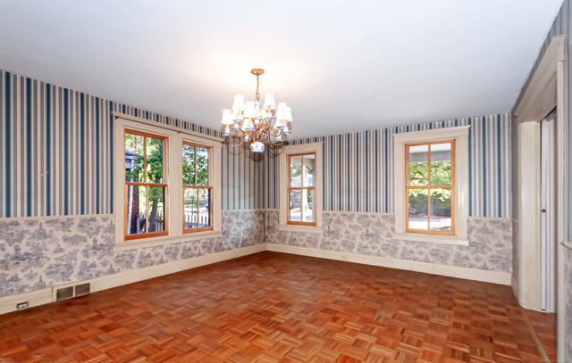 194 Moross Road, Grosse Pointe Farms, MI 48236