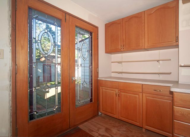 194 Moross Road, Grosse Pointe Farms, MI 48236
