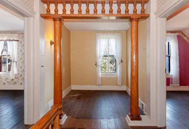194 Moross Road, Grosse Pointe Farms, MI 48236