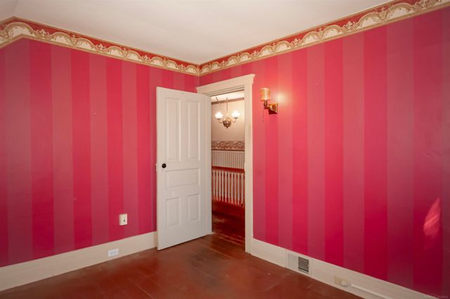 194 Moross Road, Grosse Pointe Farms, MI 48236
