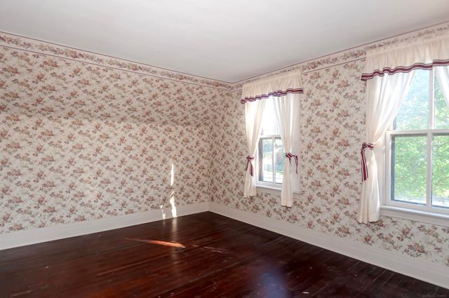 194 Moross Road, Grosse Pointe Farms, MI 48236