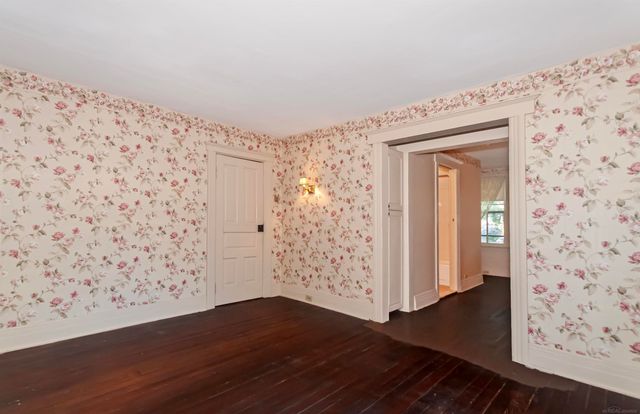 194 Moross Road, Grosse Pointe Farms, MI 48236
