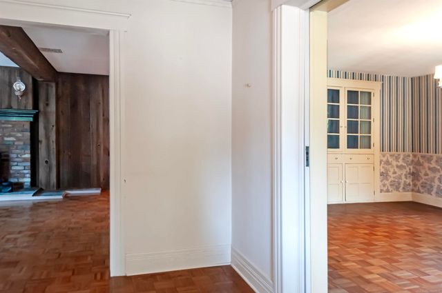 194 Moross Road, Grosse Pointe Farms, MI 48236