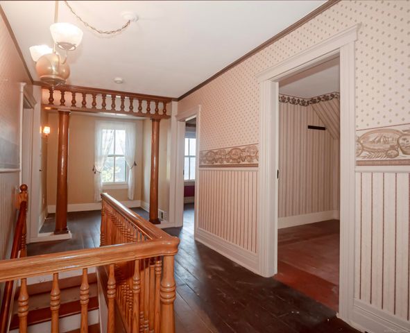 194 Moross Road, Grosse Pointe Farms, MI 48236