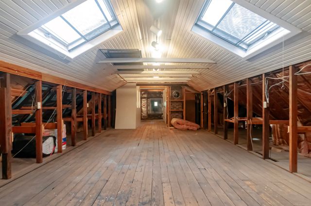 194 Moross Road, Grosse Pointe Farms, MI 48236