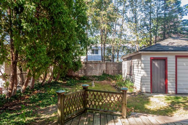 194 Moross Road, Grosse Pointe Farms, MI 48236