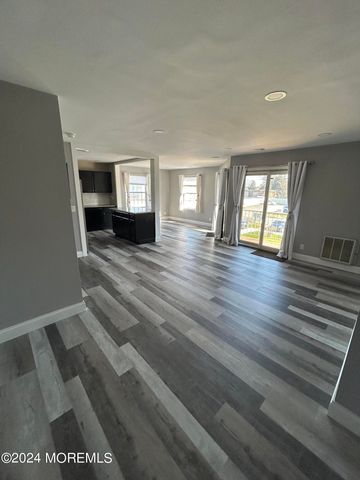 231 Atlantic Street 54, Keyport, NJ 07735