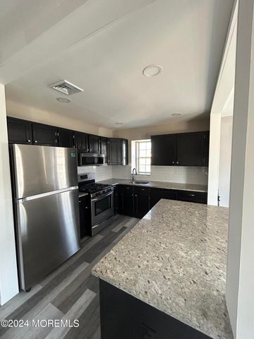 231 Atlantic Street 54, Keyport, NJ 07735
