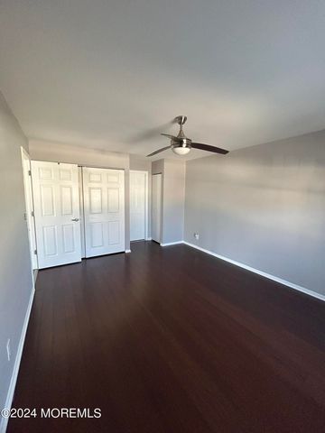 231 Atlantic Street 54, Keyport, NJ 07735