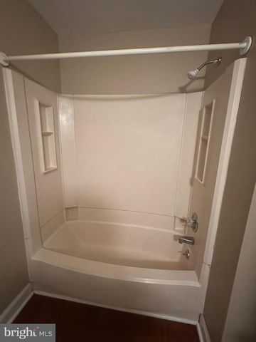 205 BERNARD CT, Chesterbrook, PA 19087